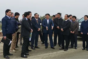 Chủ tịch TP Hà Nội kiểm tra dự án đường trục phía Nam