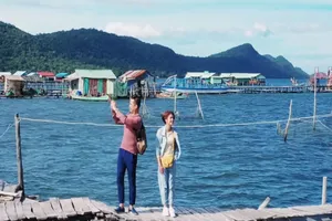 Dương Cẩm Lynh 'say nắng' Lương Thế Thành 