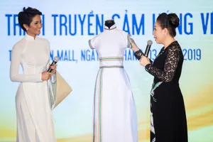 Chiếc áo dài giúp H'hen Nie truyền cảm hứng đến mọi người
