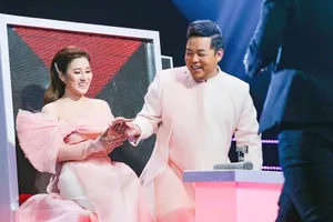 Danh ca Giao Linh có 'đủ chiêu' giành thí sinh từ Tố My?