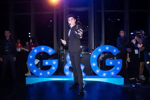 Tóc mới của Noo Phước Thịnh gây bão