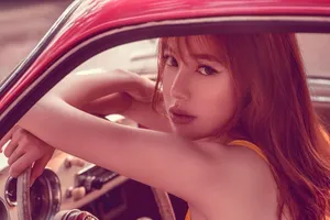 Elly Trần vẫn không hổ danh là nữ hoàng nóng bỏng nhất showbiz