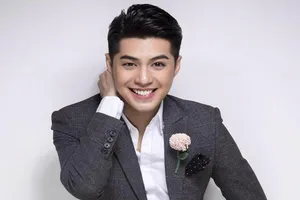 Noo Phước Thịnh biểu diễn cùng sân khấu với PSY tại Hàn Quốc