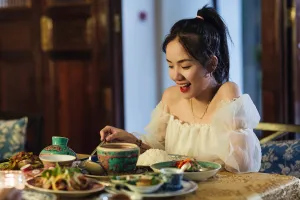 Phương Ly đầu tư khủng cho MV mới ở Malaysia