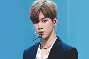 Đại diện Kang Daniel cho biết nam ca sĩ bị mắc chứng trầm cảm