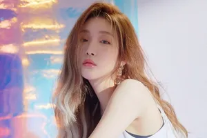 Kim Chung Ha khiến vũ công của mình hạnh phúc nhất thế giới