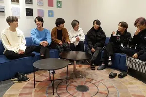 BTS tiết lộ bí mật phía sau 2 MV ON và Black Swan