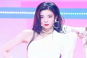 Fan hâm mộ thất vọng về Lia (ITZY) vì thái độ biểu diễn 