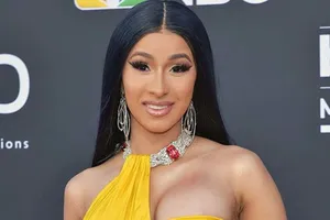 Nữ rapper Cardi B ra mắt 'Coronavirus' chống dịch COVID-19