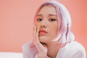 Han Sara mạo hiểm khi ra mắt sản phẩm giữa mùa dịch COVID-19 