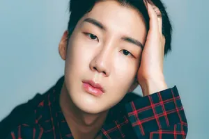Theo chân Jinwoo, Seunghoon (WINNER) sẽ lên đường nhập ngũ