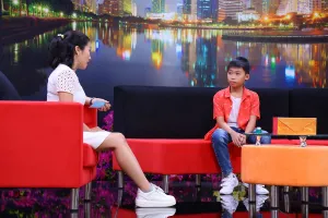 Cậu bé 12 tuổi không một lời oán trách dù xa cha mẹ từ nhỏ