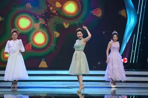 Bị Đình Toàn 'chặt chém' khến Võ Hạ Trâm tức không nói nên lời