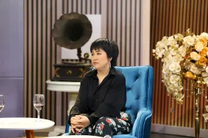 Huỳnh Tú tiết lộ do xài sang nên bị chồng quản lý chặt tiền