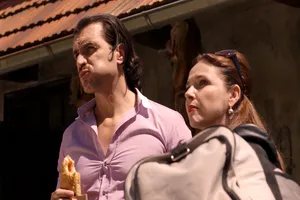 Phim Người thừa kế gây sốt với câu chuyện 'oan gia ngõ hẹp'