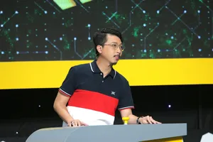 Hứa Minh Đạt bị Hải Yến bĩu môi “khinh ra mặt” vì sợ rắn