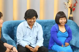 Ốc Thanh Vân nghẹn ngào xúc động tình yêu vợ chồng khuyết tật