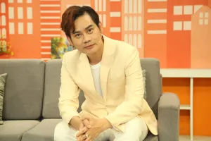 Vợ chồng MC Hồng Phúc dọn nhà vì hàng xóm soi mói 