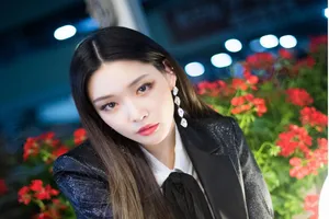 Ca sĩ Chungha được xác nhận đã dương tính với COVID-19