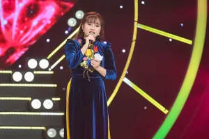 Cẩm Loan chinh phục giám khảo khi hát về tình mẫu tử