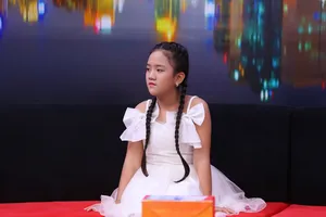 Cô bé 10 tuổi chịu đả kích từ những lần đánh mắng của anh trai