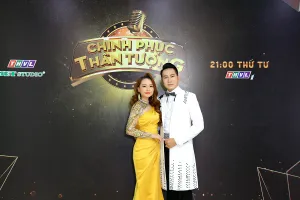 Nguyễn Phi Hùng, Vy Oanh và Việt Quang song ca với thí sinh