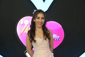 Nàng dancer nóng bỏng nên duyên với thầy giáo người Mỹ