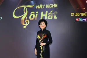 Danh ca Giao Linh từng làm soát vé cho hãng hàng không Việt Nam