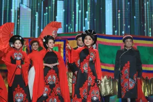 NSƯT Tú Sương trở lại 'Sao nối ngôi' sau sự cố trật khớp gối