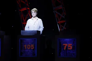 Kang Phạm vượt mặt Xuân Nghi 'ẵm' giải thưởng 10 triệu đồng