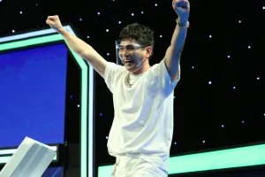 Ca sĩ Lâm Hùng từng trách ba vì thờ ơ lúc anh bệnh nặng