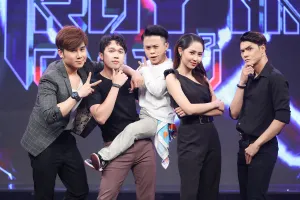 Các khách mời thay đổi sắc thái 180 độ để tránh để lộ thân phận