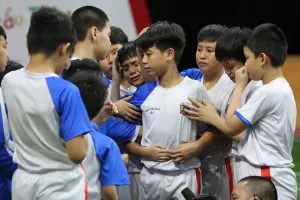 Loạt cầu thủ nhí khóc 'như mưa' khi HLV Minh Phương loại khỏi chương trình