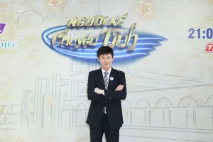 Danh ca Thái Châu được vợ may vá quần áo để làm giám khảo