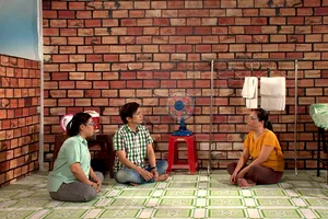 Ước mơ về một cửa tiệm mát-xa khang trang của người mẹ khiếm thị