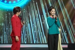 Đu sào ngoạn mục, ca sĩ Trần Mỹ Ngọc thắng ngay vòng đầu tiên