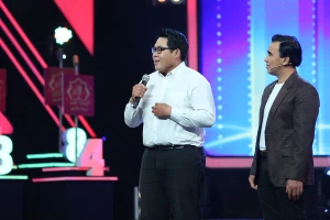 Quyền Linh bất ngờ với nam tình nguyện viên tuyến đầu nặng 116 kg