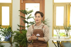 Ali Hoàng Dương tiết lộ từng làm phục vụ ở TP.HCM trước khi nổi tiếng