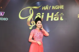 Thùy Trang 'Mưa bụi' tiết lộ lý do quyết không sử dụng mạng xã hội