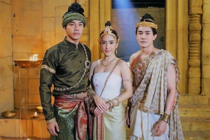 Nam thần Thái Lan và 'Nữ hoàng drama' hội ngộ trong phim Truyền thuyết Mê Kông