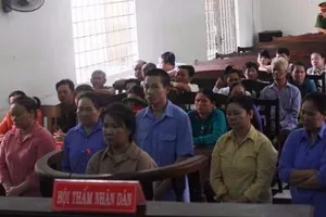 Xử băng trộm chuyên móc cốp xe ở ngân hàng, tiệm vàng 