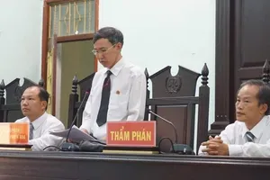 Thẩm phán tuyên 5 bị cáo vô tội nói gì về kháng nghị?