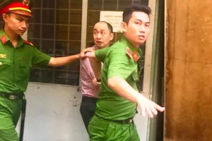 Cựu giám đốc ký khống làm công ty mất hơn 96 tỉ đồng