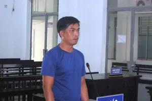 Chủ nợ thành bị cáo vì xiết xe máy người khác để đòi nợ