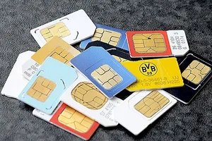 Trộm điện thoại rồi cho khổ chủ chuộc lại thẻ sim