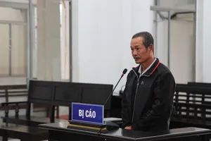 Ghẹo cháu nhưng bị ông hàng xóm hiểu lầm