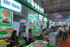 Một gian hàng trong hội chợ du lịch Quốc tế tại TP.HCM. ảnh: Thu Trinh