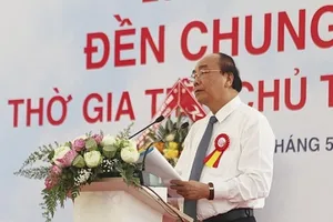 Thủ tướng Nguyễn Xuân Phúc phát biểu tại buổi lễ khánh thành Đền Chung Sơn. Ảnh: VGP