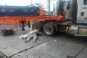 Va chạm với xe đầu kéo, 1 người tử vong