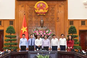 Thủ tướng làm việc gấp với Tập đoàn AstraZeneca về vaccine phòng COVID-19